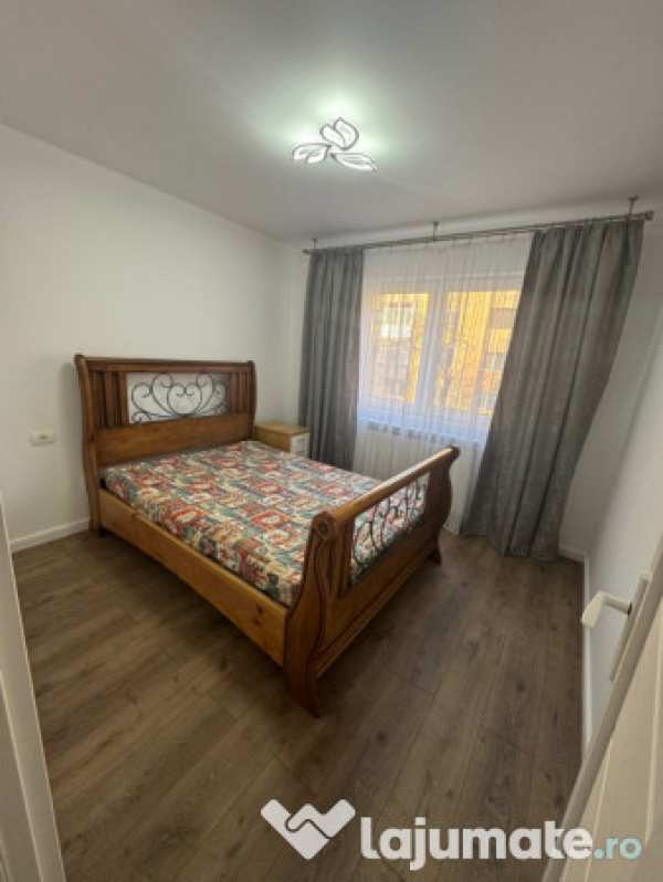 Apartament de vânzare et 1