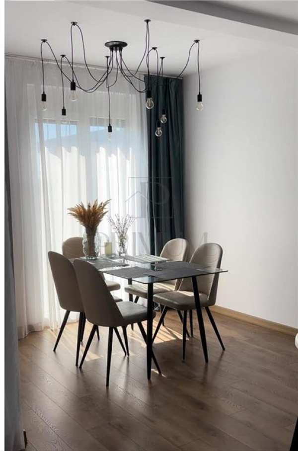 Duplex mobilat utilat - toate utliitatile - zona linistita