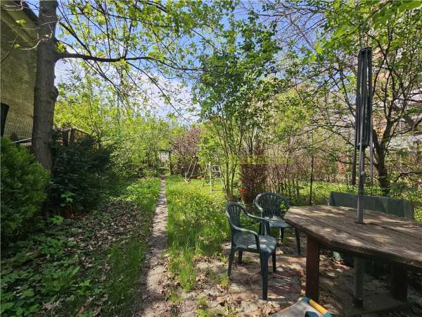 Apartament in casa cu gradina proprie in centrul istoric