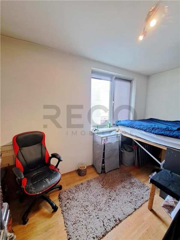 Reco apartament cu doua camere , ultracentral, in alesd