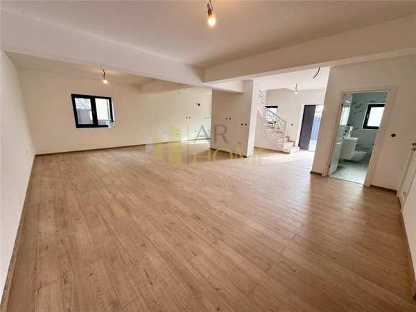 Casa 8 camere, in ploiesti zona albert