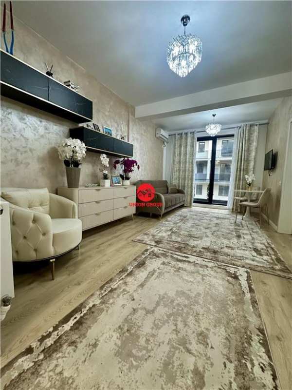 Studiu spatios in bloc nou -  mobilat utilat premium - lumina