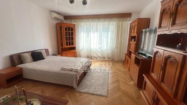 Apartament cu o camera, centrala proprie in zona lipovei