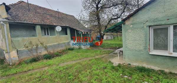 Casa la tara in benic comuna galda
