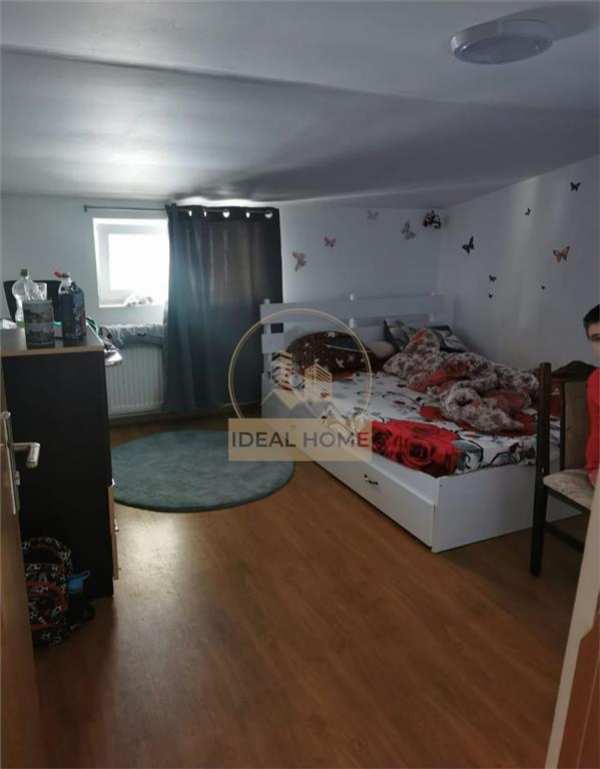 Vanzare apartament 3 camere valea lupului iasi