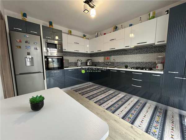 Casa 4 camere, mobilata si utilata, ghimbav