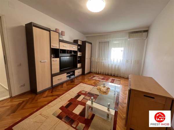 De inchiriat apartament 3 camere in tudor