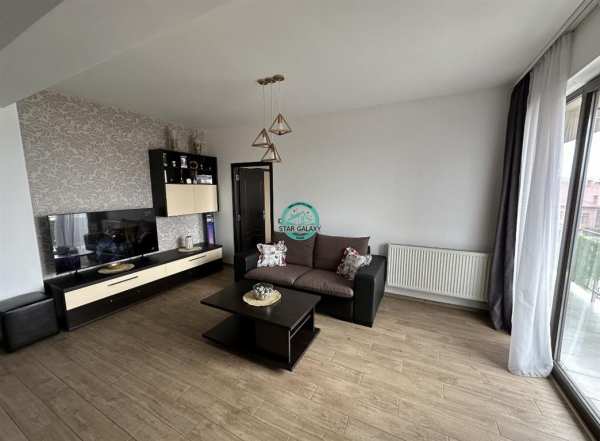 Apartament cu 2 camere de inchiriat modern cu loc de parcare in centru