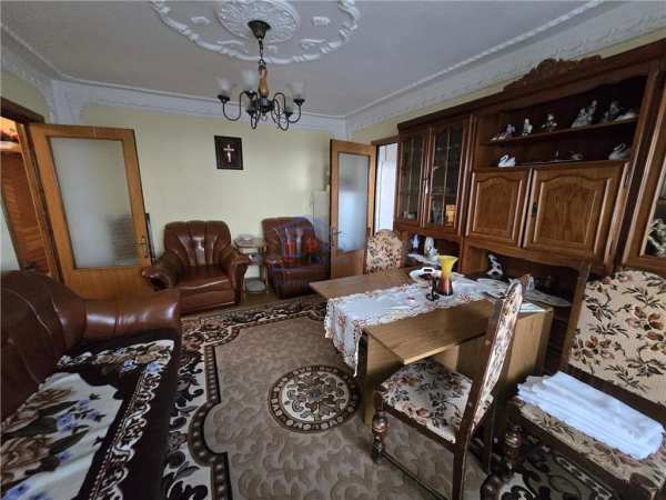 Apartament cu 2 camere, zamca, etajul 1 , 2c-7446