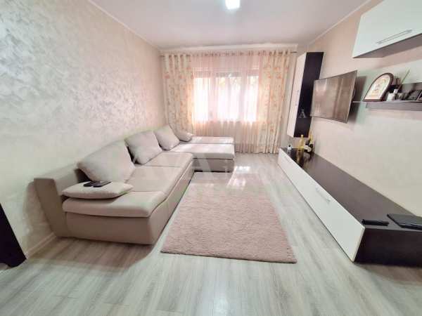 Apartament 3 camere, etaj 1, modern, utilat si mobilat,bacau