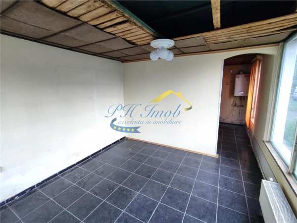 Spatiu comercial de vanzare, campina
