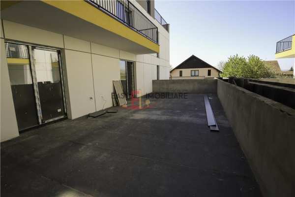 Apartament 2 camere nou, etaj 1, terasa 60mp unirii