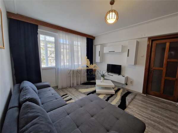 Apartament ultracentral, 2 camere cu centrala proprie