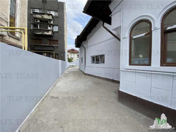 Casa interbelica renovata, de vanzare in zona dacia