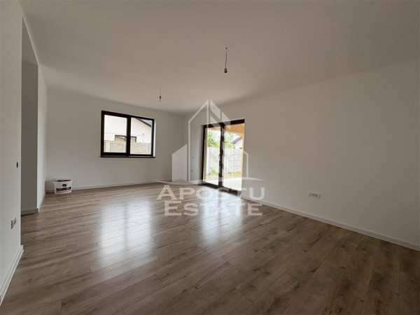 Duplex | mosnita noua, 4 camere | acces asfaltat | toate utilitatile