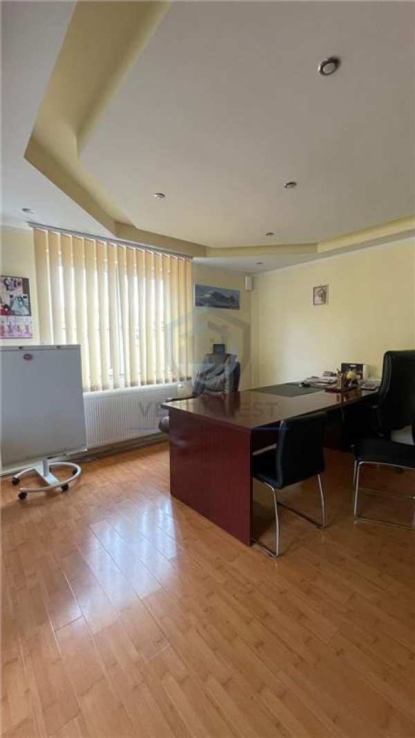 Spatiu birouri de ãâ®nchiriat, velenta