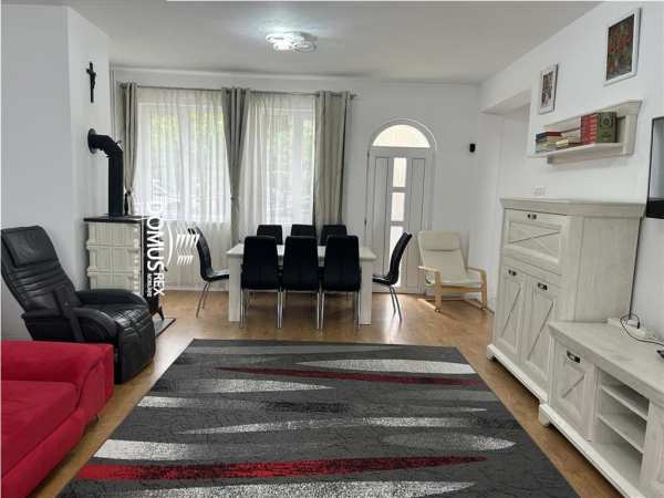 Vand casa individuala,moderna,6 camere decom,teren 600 mp, parcari, gheorgheni