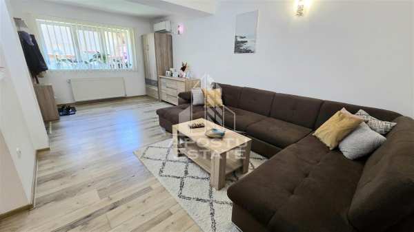 Apartament cu 3 camere la casa, curte 220 mp, giroc
