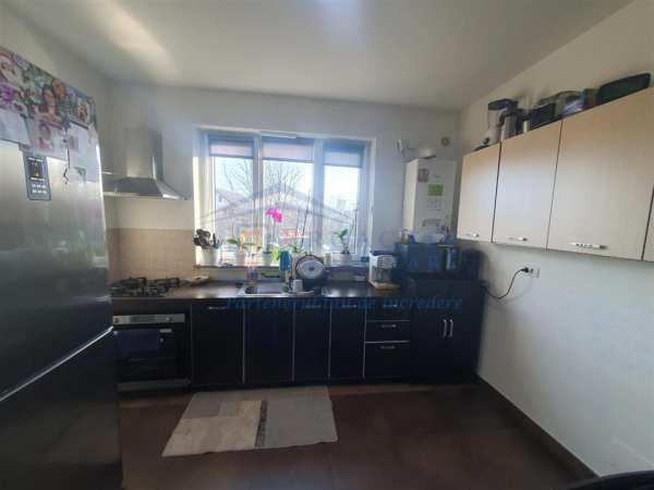 Casa in sistem triplex, scheia c-5271