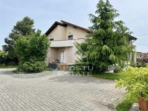 Casa individuala cu 5 camere, teren 1826 mp, dumbravita