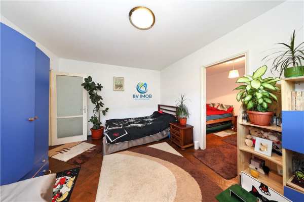 Vand apartament 2 camere insorit comision 0 %