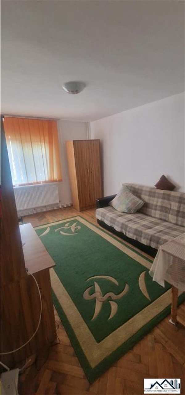 De vanz. apart. 1 cam, irb, decomandat cu baie si bucatarie echipata