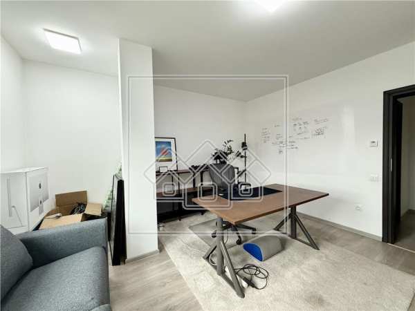 Spatiu de birouri cu 3 camere - 66 mp - calea dumbravii