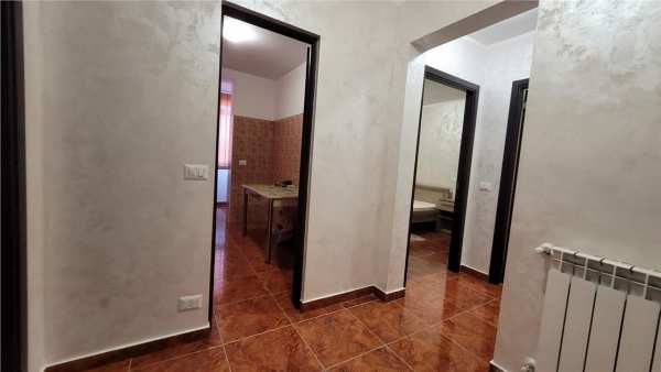 Apartament la cheie langa hotel trotus, decomandat, 55 mp, utilat, mobilat
