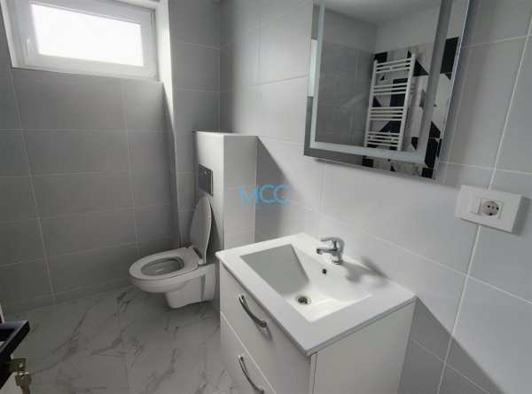 Vand apartamente in valea lupului