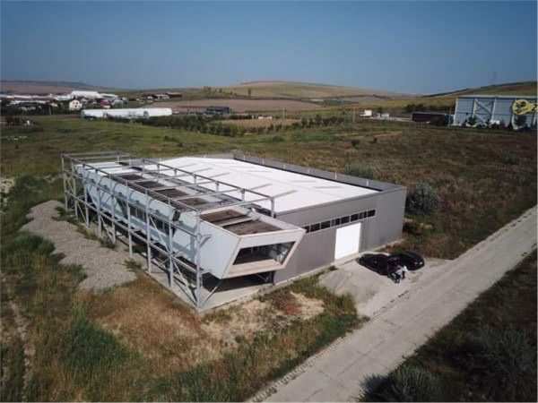Hala 1440 mp, teren 3562 mp, e583 - zona bras