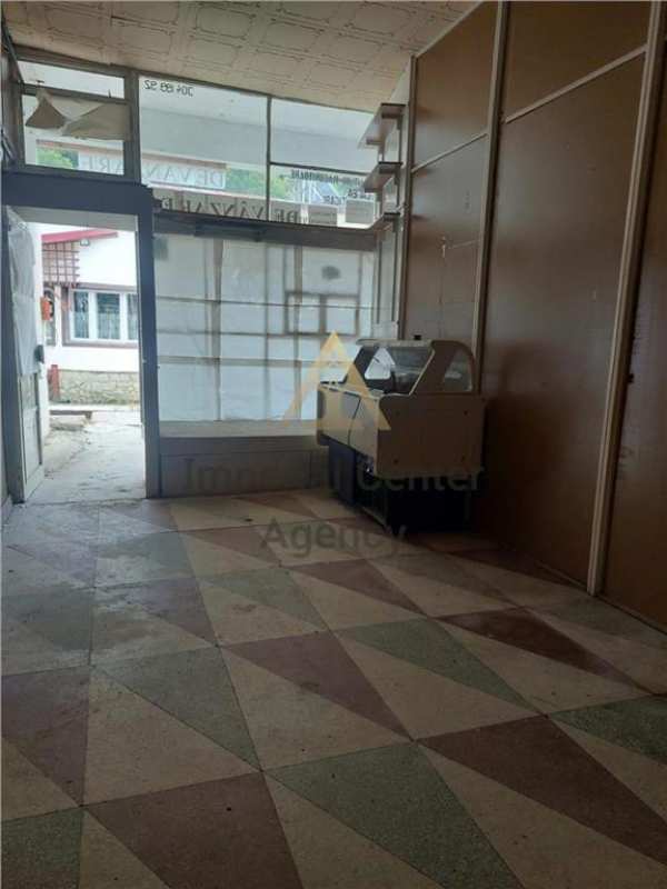 Spatiu comercial de vanzare in slanic moldova