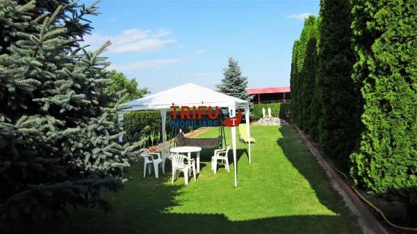 Casa/vila,cu 1250 mp teren, ideala pentru pensiune