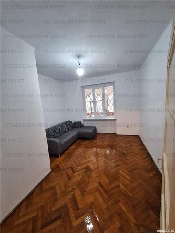 Apartament 5 camere -zona centru civic
