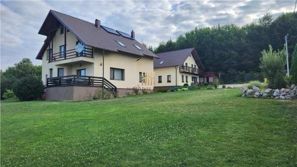 Casa superba de inchiriat! varfu dealului - gura humorului! 0727817187