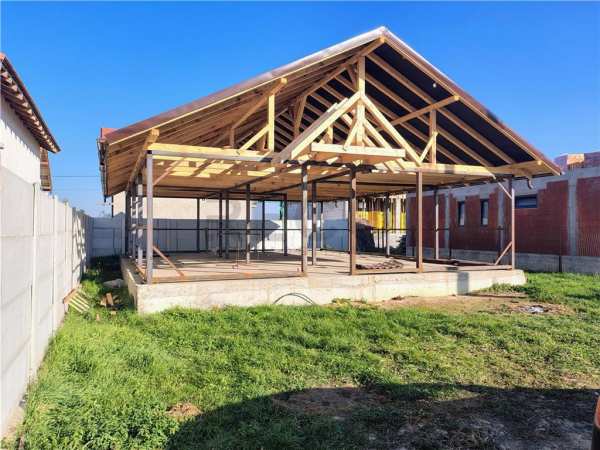 Reco casa cu 4 camere, rontau