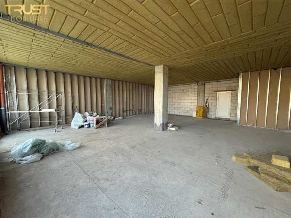 Spatiu comercial  i alimentatie publica i 119mp i parcare i florilor