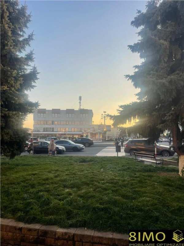 Spatiu comercial stradal de inchiriat ã¢â¬â centrul falticeniului