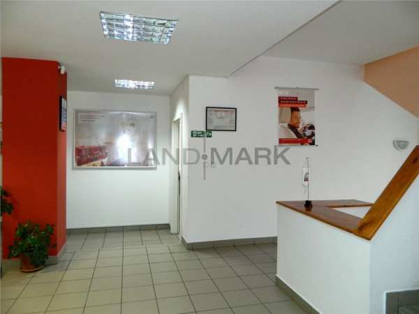 Cladire birouri 512 mp , parcare privata, zona iulius mall
