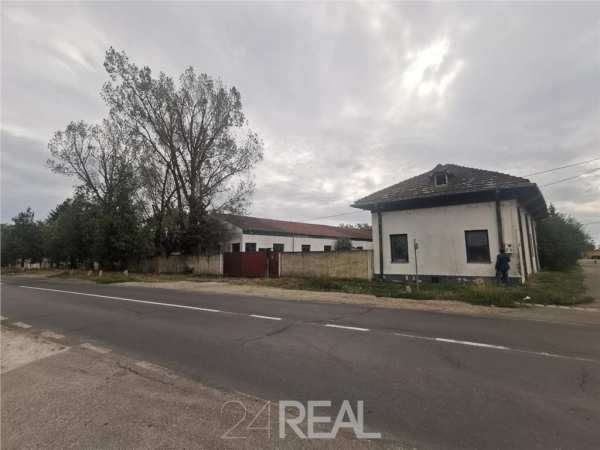 Spatiu industrial de vanzare - pretabil productie - depozitare