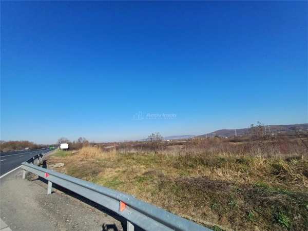 Teren  1 hectar 500 la mohu zona industriala  cu acces din dn