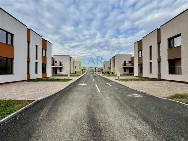 Casa p+1e tip duplex, 4 camere, 3 bai, paulesti, langa ploiesti
