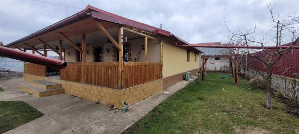 Casa noua 2014 plus service la 1,5 km de kaufland
