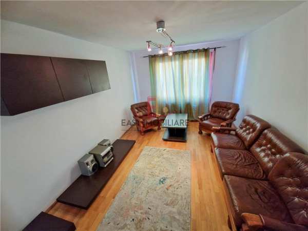 Apartament 4 camere,2 bai,infratirii,etaj 3,tudor,targu mures