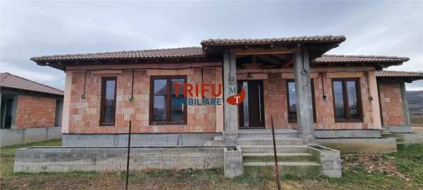 Casa noua de vanzare 4 camere in comuna ighiu