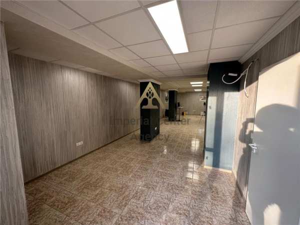 Spatiu de inchirat tcr- carom onesti  pentru birouri, activitati comerciale