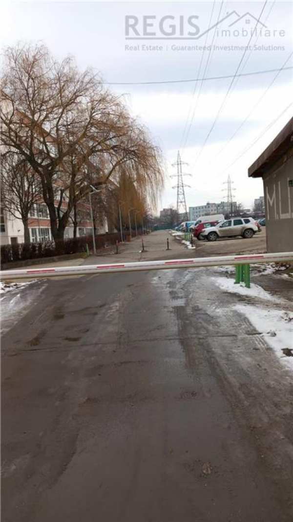 Spatiu comercial in zona coresi