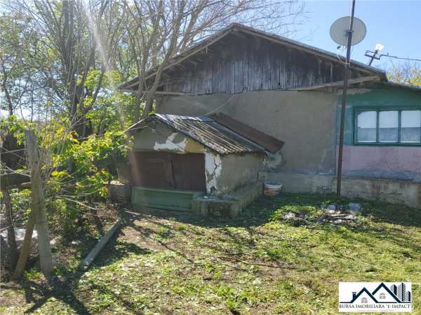 De vz. casa 60 mp  +teren 1800 mp in loc balabanesti- galati, id 381
