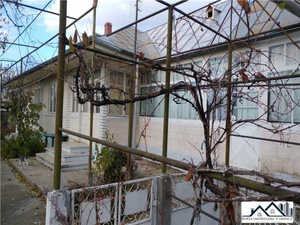 De vinz. casa 10 camere+depedinte, zorleni - islaz , id_bursa 357