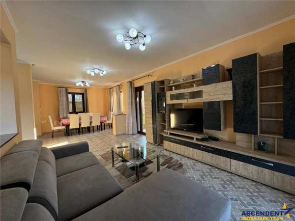 Film&tur 3d! vila in aliniament rafinat, cu vedere apreciabila, corunca, mures.