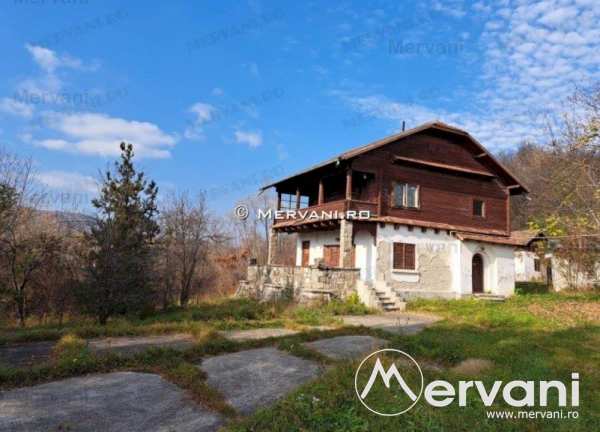 Casa de vanzare in cornu